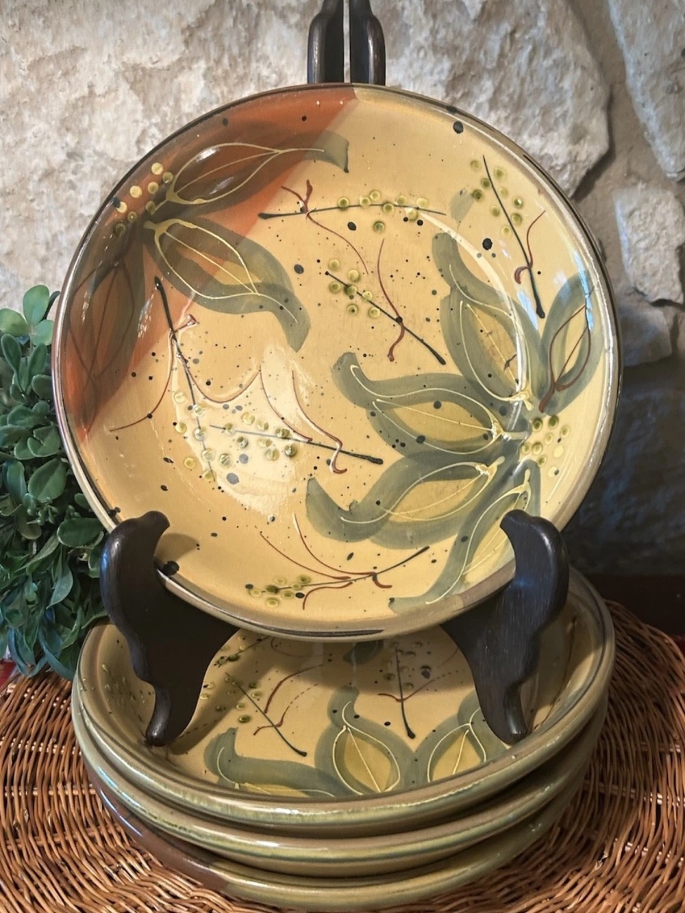 4 Certified International Pasta Salad Bowls Ceramic Rustic Foliage Motif 9.5"
